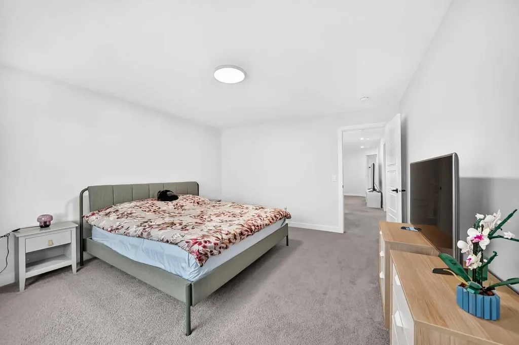 118 Ambleside Heath NW Calgary AB T3P1S4