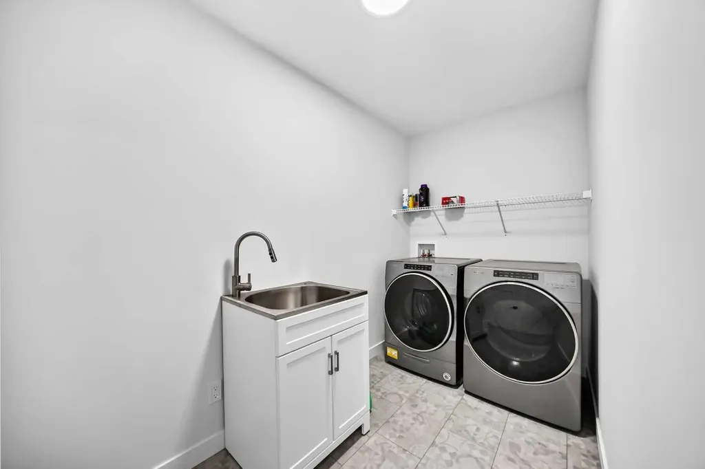 118 Ambleside Heath NW Calgary AB T3P1S4