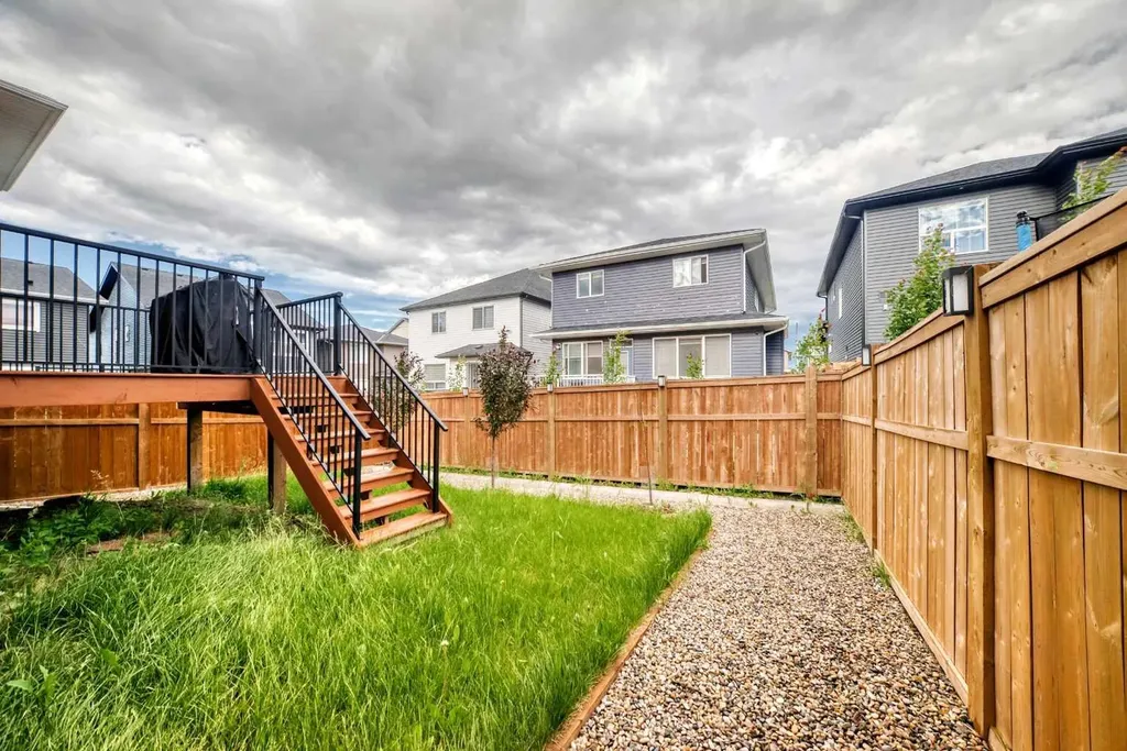 118 Ambleside Heath NW Calgary AB T3P1S4