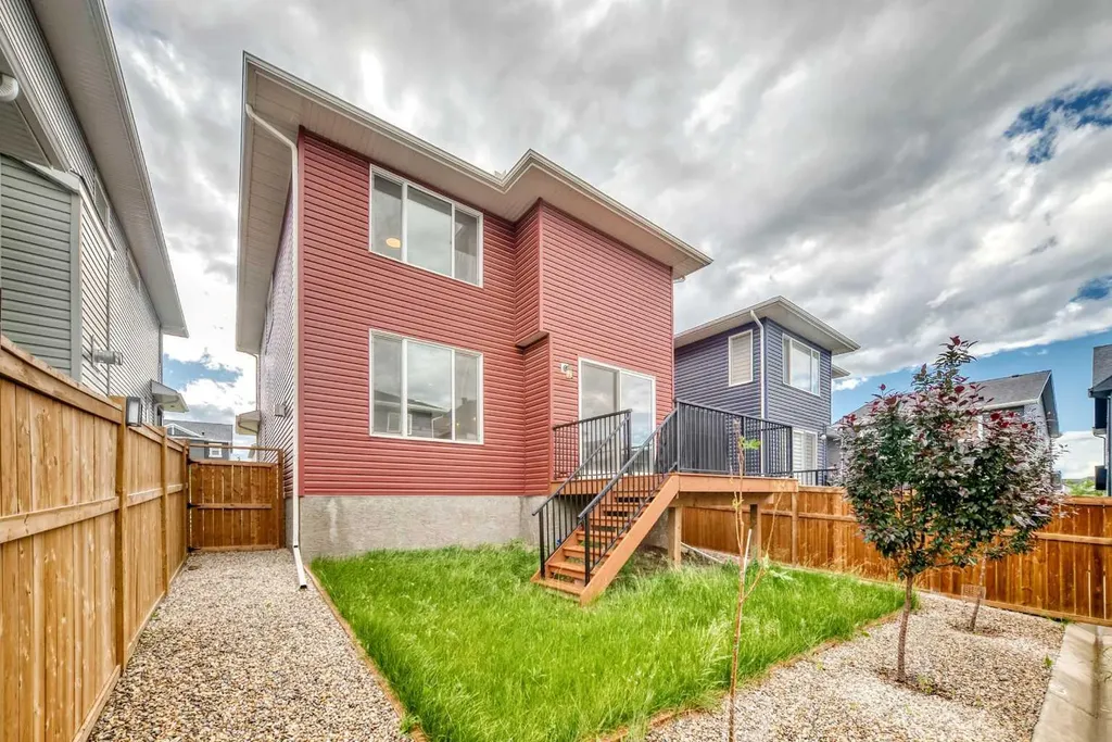 118 Ambleside Heath NW Calgary AB T3P1S4