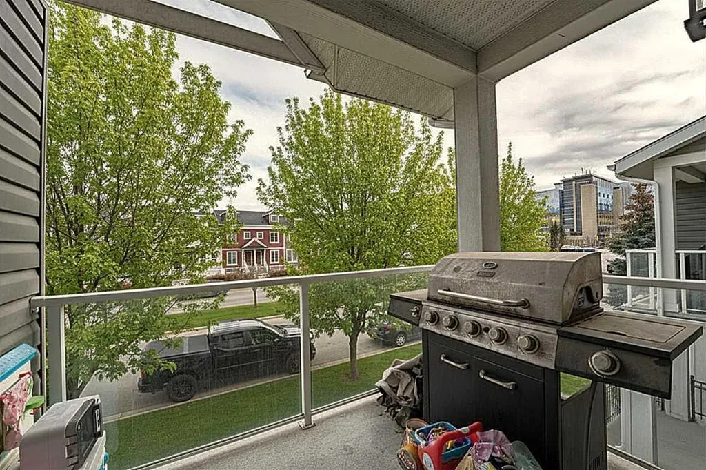 37 Auburn Bay Link SE Calgary AB T3M 0Y5