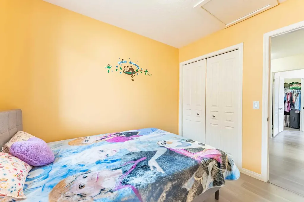 37 Auburn Bay Link SE Calgary AB T3M 0Y5