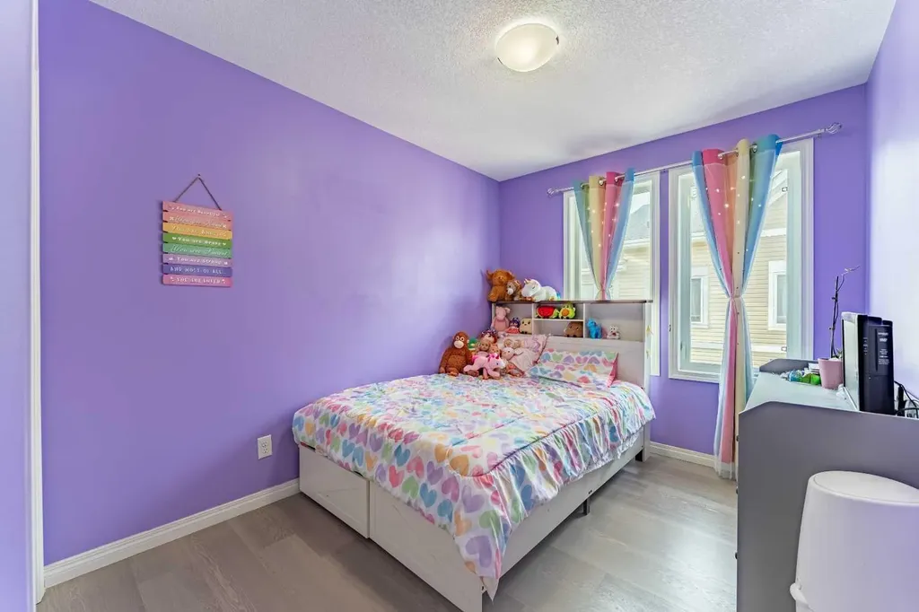 37 Auburn Bay Link SE Calgary AB T3M 0Y5