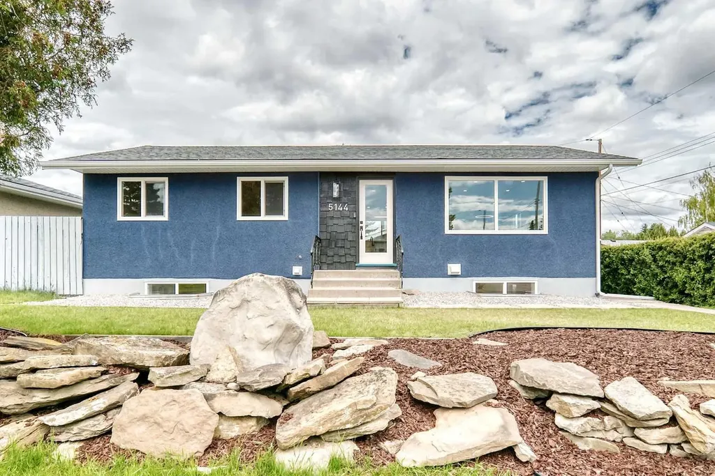 5144 Marian Way NE Calgary AB T2A 2Y4