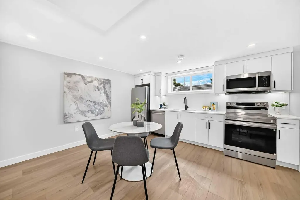 5144 Marian Way NE Calgary AB T2A 2Y4
