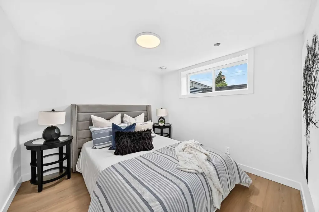 5144 Marian Way NE Calgary AB T2A 2Y4