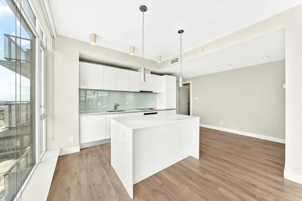1122 3 Street SE Calgary AB T2G1H7