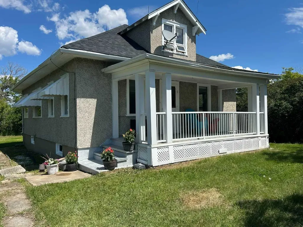 350077 Range Road 250 Rural Kneehill County AB T0M 0Z0