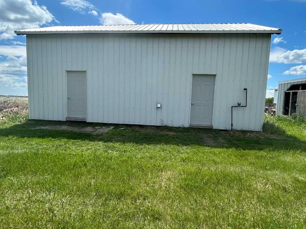 350077 Range Road 250 Rural Kneehill County AB T0M 0Z0