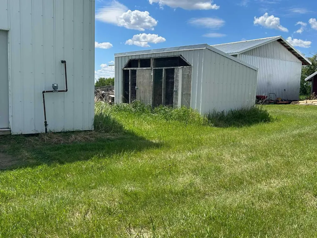 350077 Range Road 250 Rural Kneehill County AB T0M 0Z0