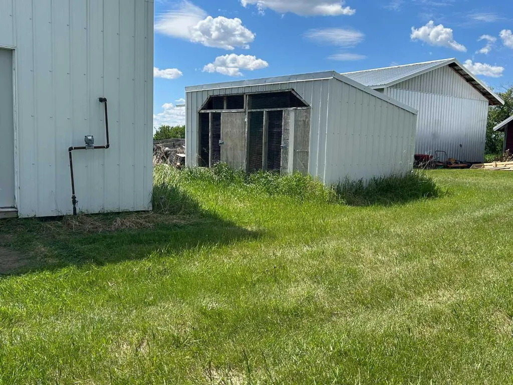 350077 Range Road 250 Rural Kneehill County AB T0M 0Z0