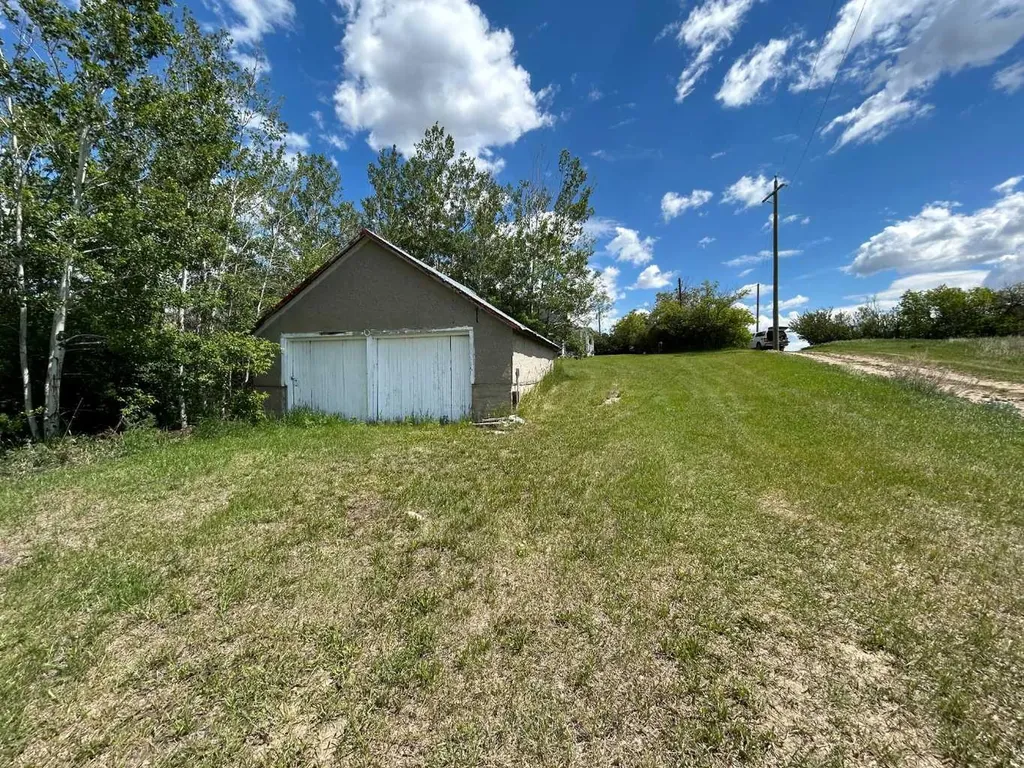 350077 Range Road 250 Rural Kneehill County AB T0M 0Z0