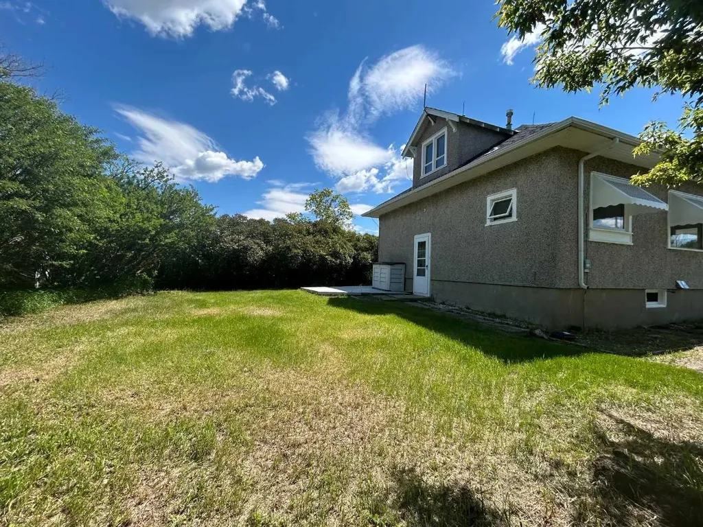 350077 Range Road 250 Rural Kneehill County AB T0M 0Z0