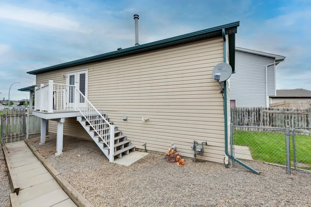 209 Martin Crossing Way NE Calgary AB t3j3v4