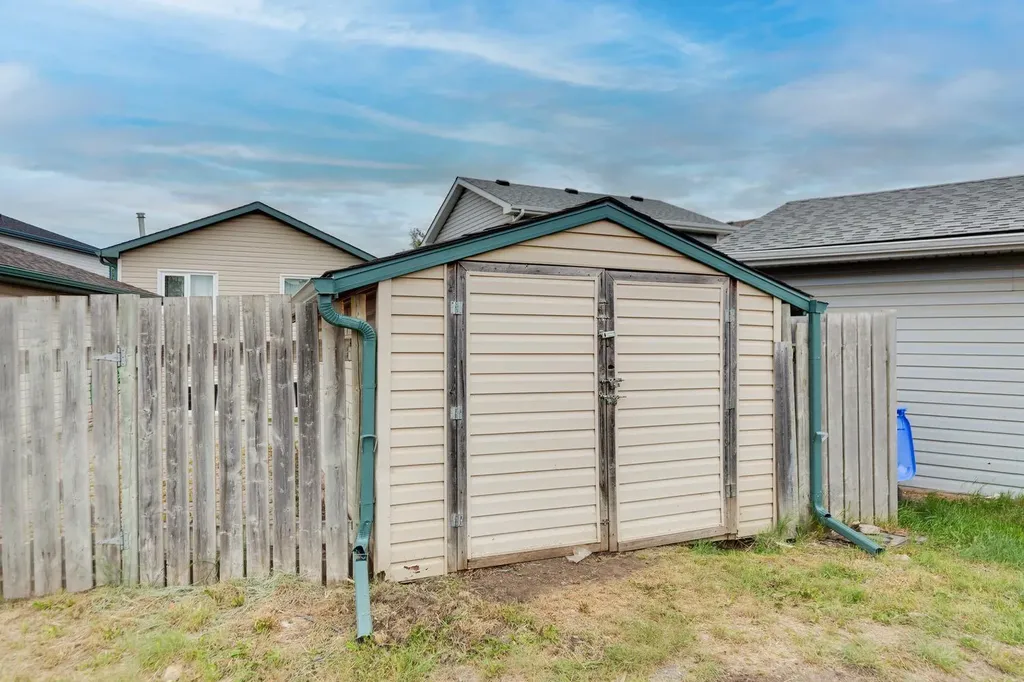 209 Martin Crossing Way NE Calgary AB t3j3v4