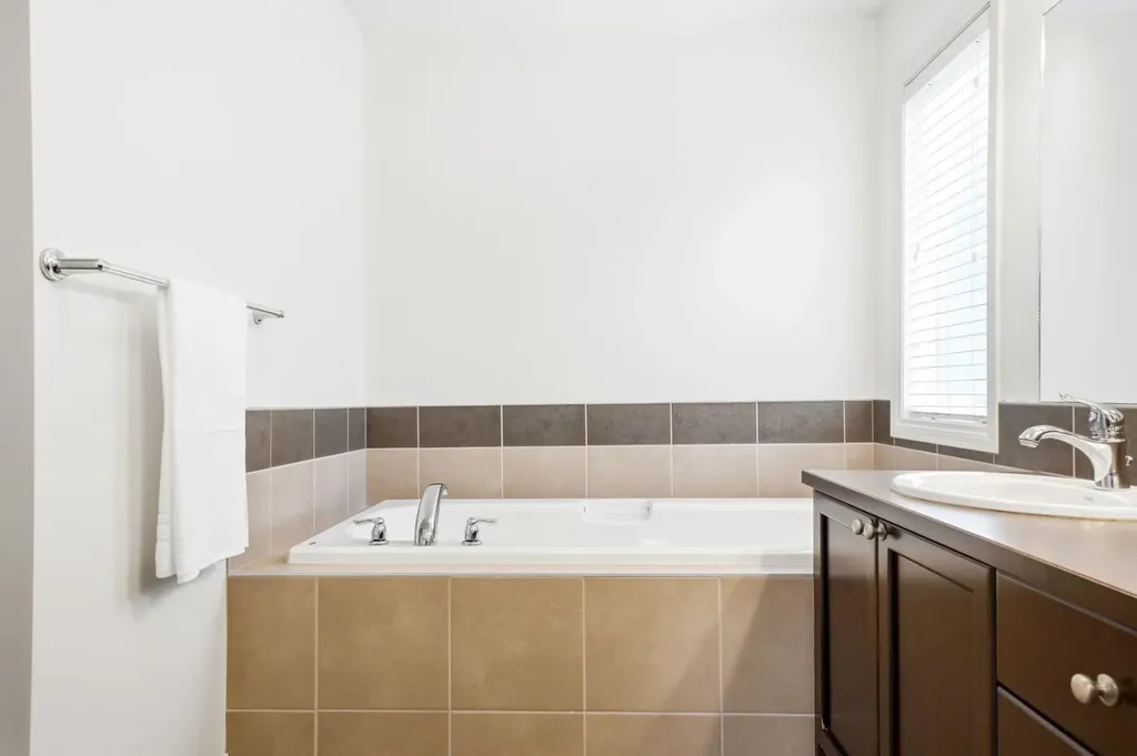 50 Sage Valley Green NW Calgary AB T3R0H7