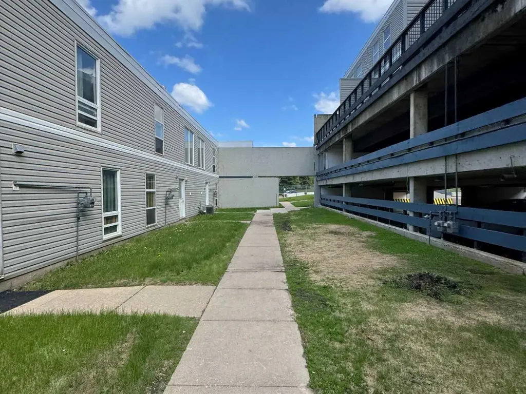 21 Macdonald Drive Fort Mcmurray AB T9H4H4