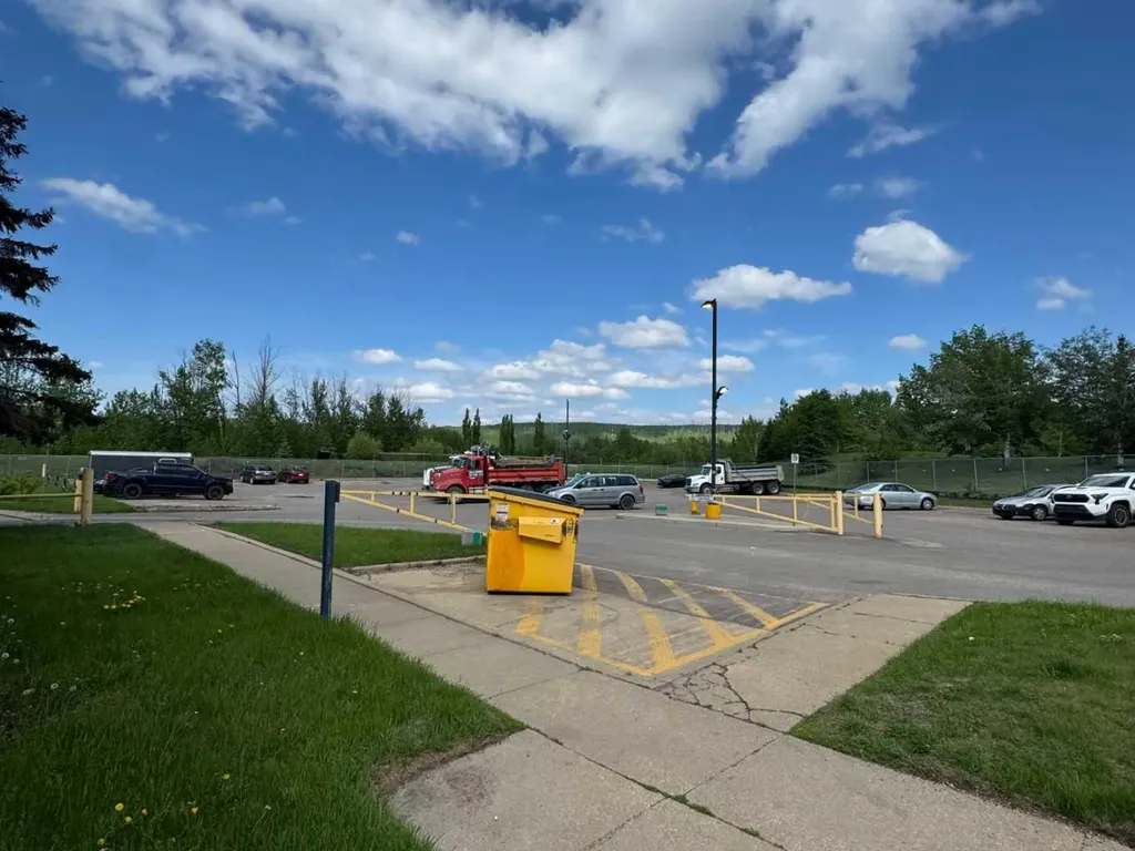 21 Macdonald Drive Fort Mcmurray AB T9H4H4
