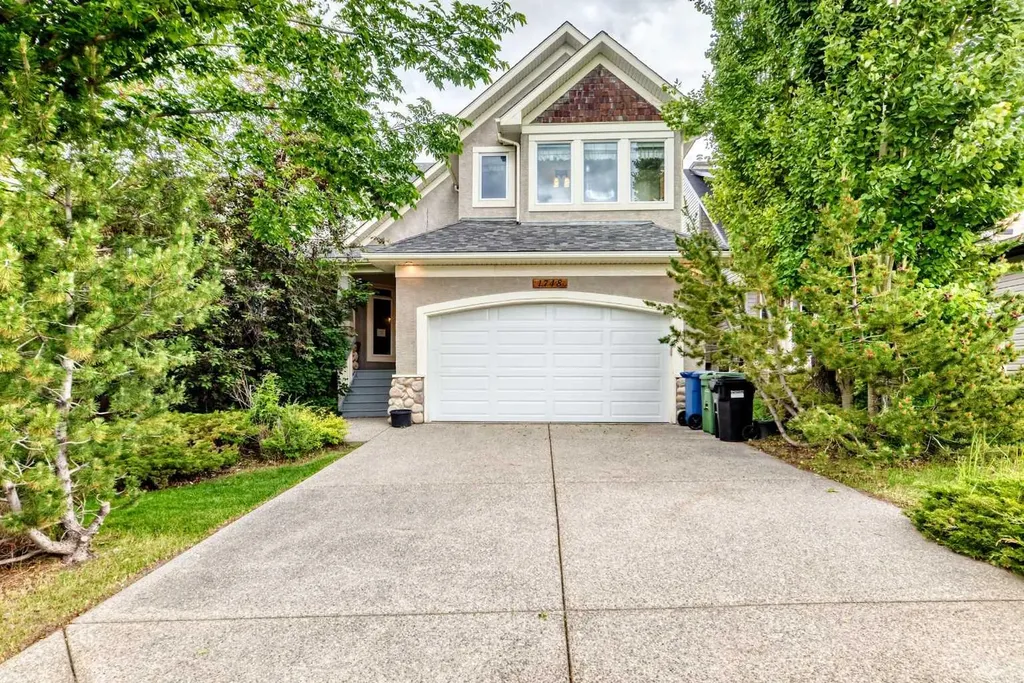 1748 Hidden Creek Way NW Calgary AB T3A6H5