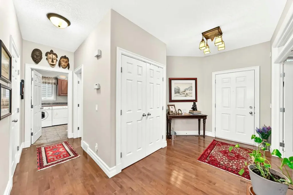 1748 Hidden Creek Way NW Calgary AB T3A6H5