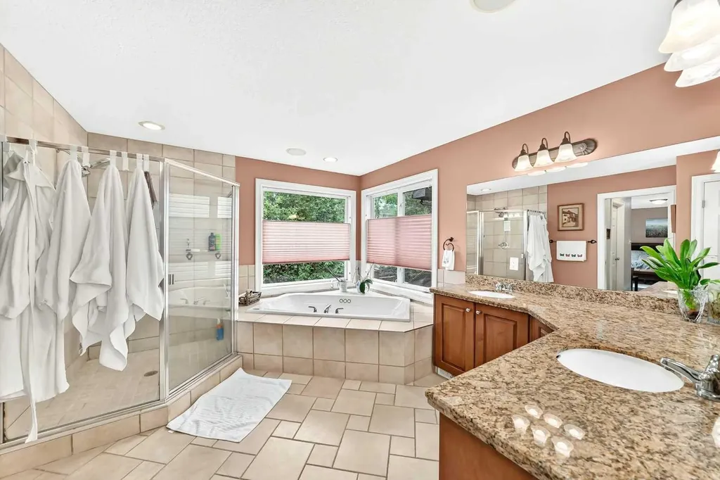 1748 Hidden Creek Way NW Calgary AB T3A6H5