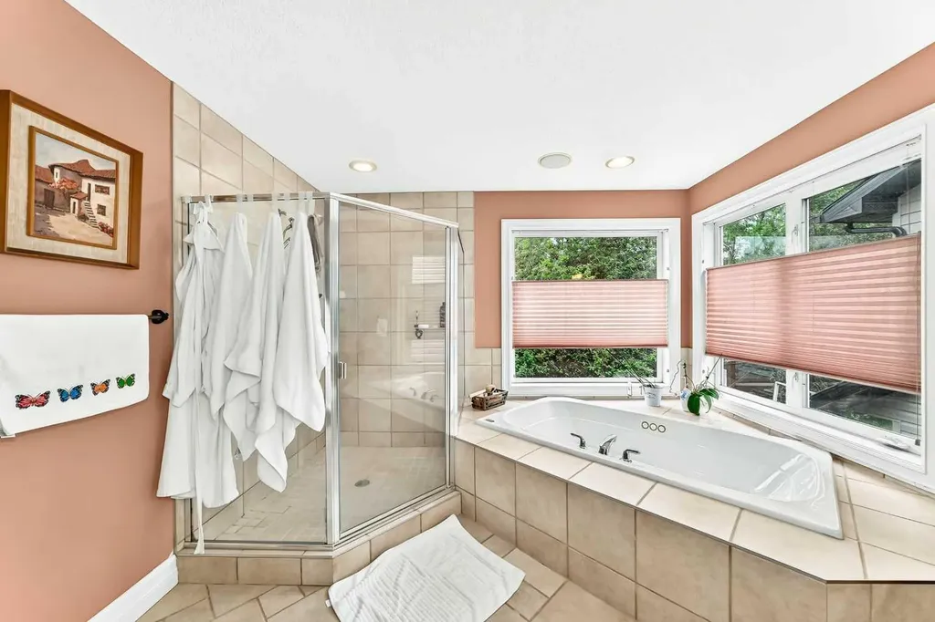 1748 Hidden Creek Way NW Calgary AB T3A6H5