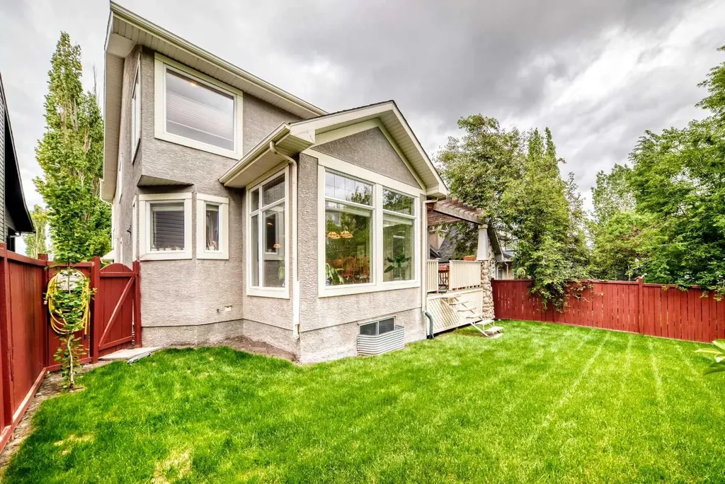 1748 Hidden Creek Way NW Calgary AB T3A6H5