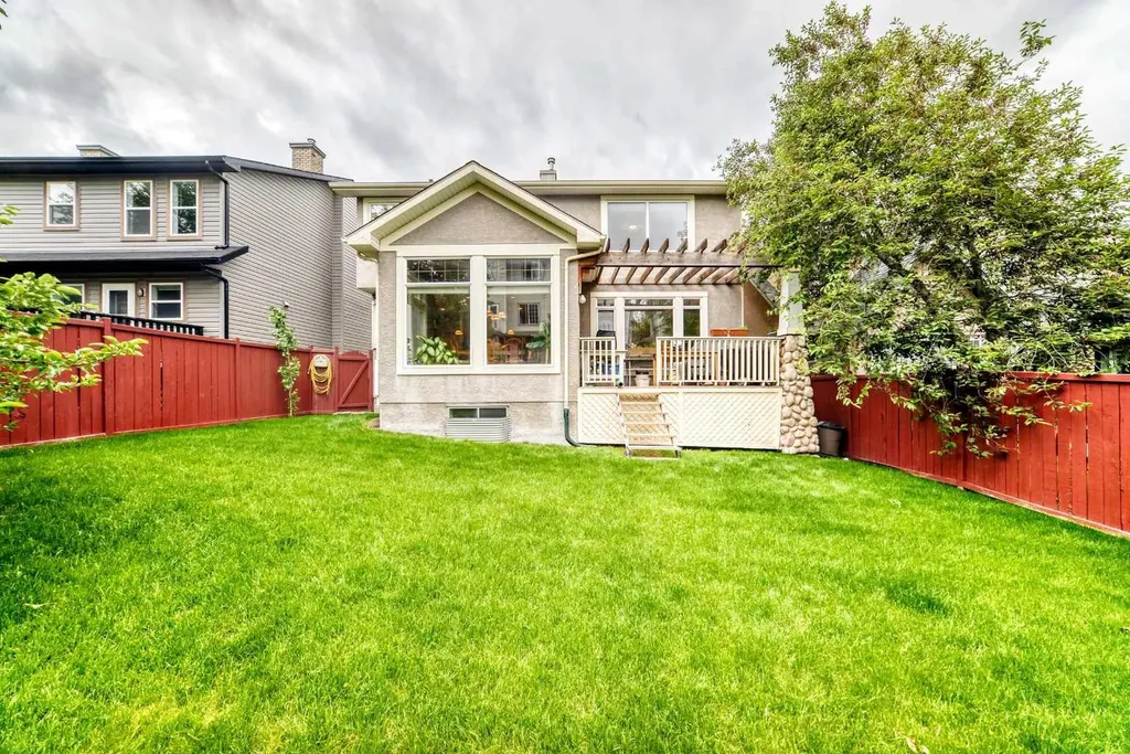 1748 Hidden Creek Way NW Calgary AB T3A6H5