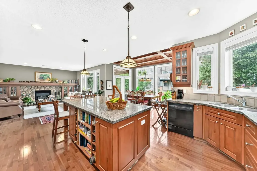 1748 Hidden Creek Way NW Calgary AB T3A6H5