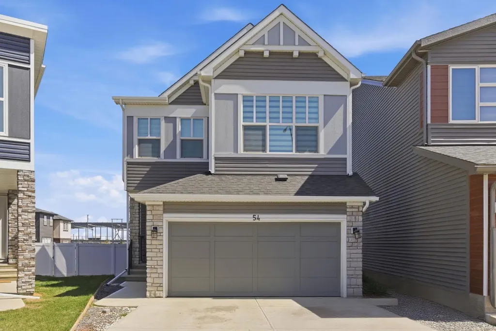 54 Belmont Manor SW Calgary AB T2X 5E4