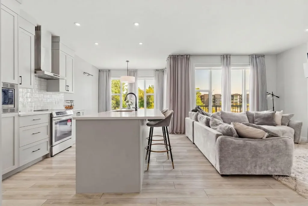 54 Belmont Manor SW Calgary AB T2X 5E4