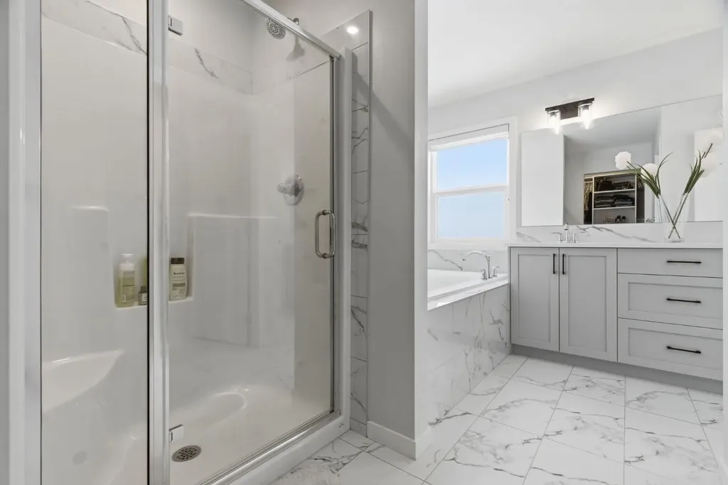 54 Belmont Manor SW Calgary AB T2X 5E4