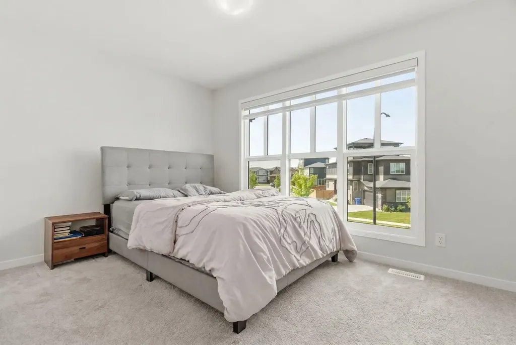 54 Belmont Manor SW Calgary AB T2X 5E4