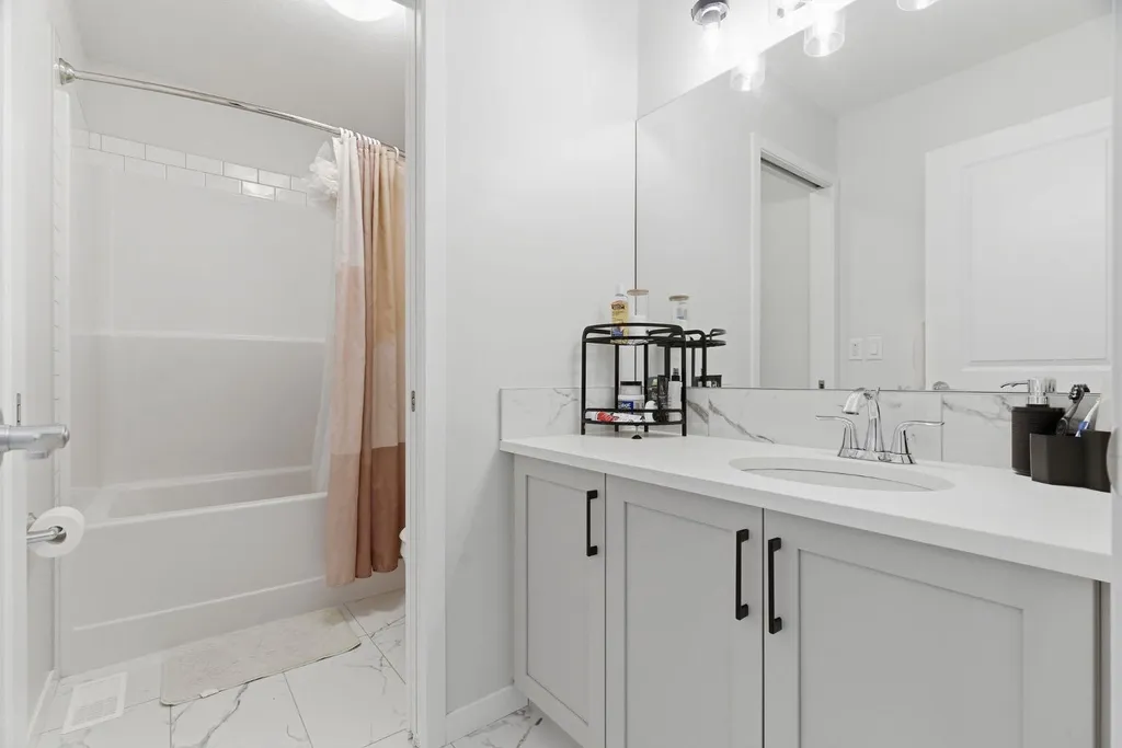 54 Belmont Manor SW Calgary AB T2X 5E4