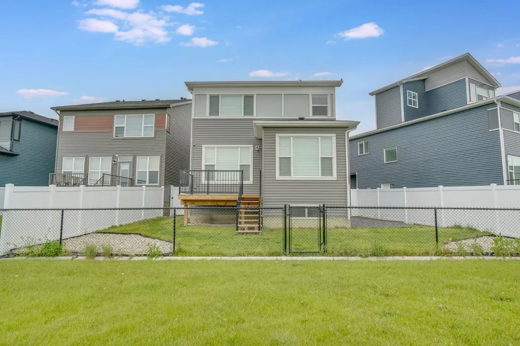54 Belmont Manor SW Calgary AB T2X 5E4