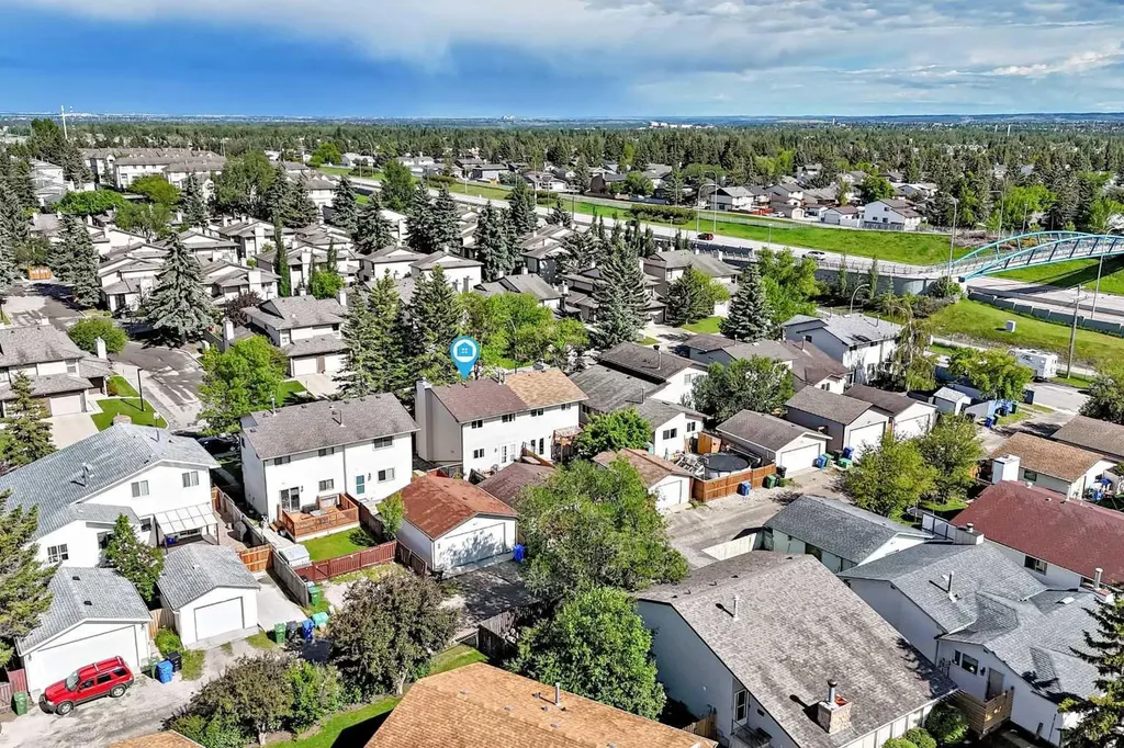 75 Cedardale Crescent SW Calgary AB T2W 4B2
