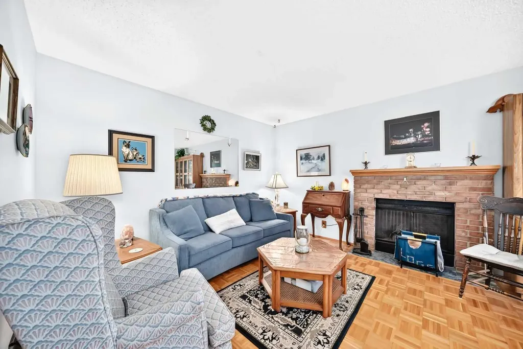 75 Cedardale Crescent SW Calgary AB T2W 4B2