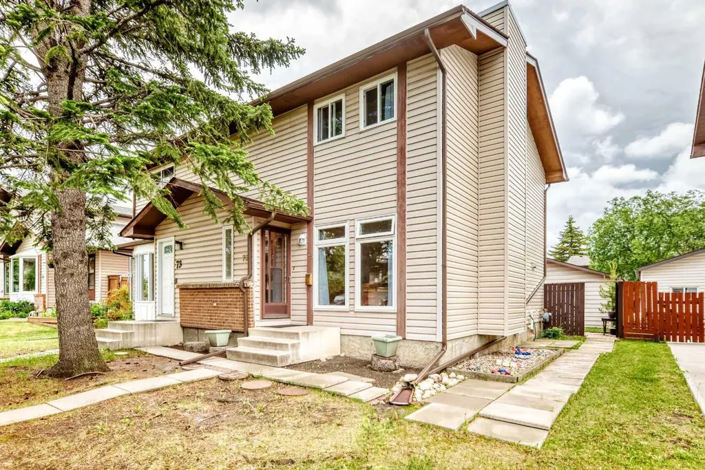 75 Cedardale Crescent SW Calgary AB T2W 4B2