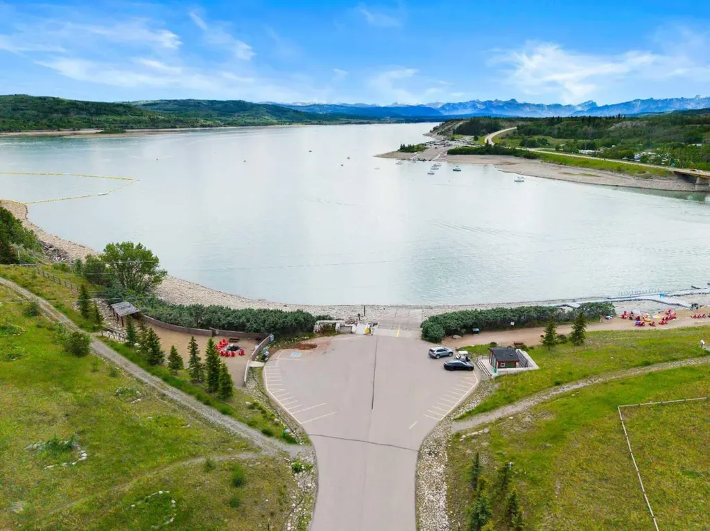 307 Cottageclub Green Rural Rocky View County AB T4C 1B2