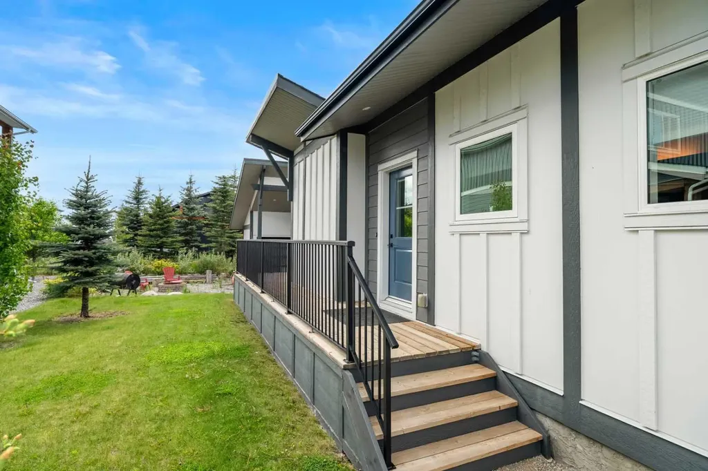 307 Cottageclub Green Rural Rocky View County AB T4C 1B2