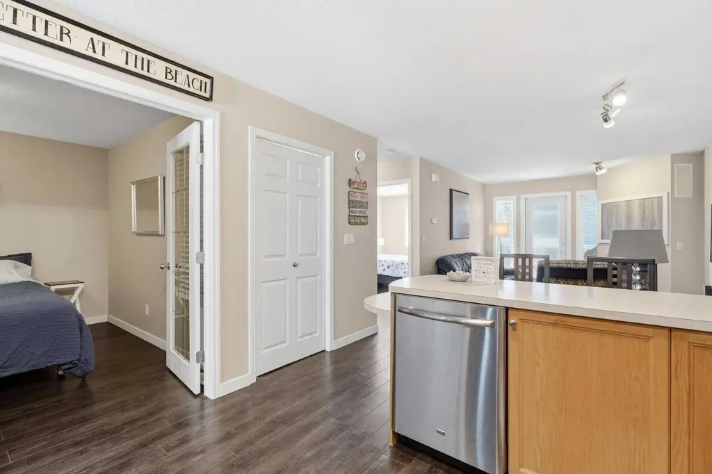 5220 50a Avenue Sylvan Lake AB T4S1E5