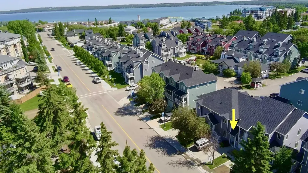 5220 50a Avenue Sylvan Lake AB T4S1E5