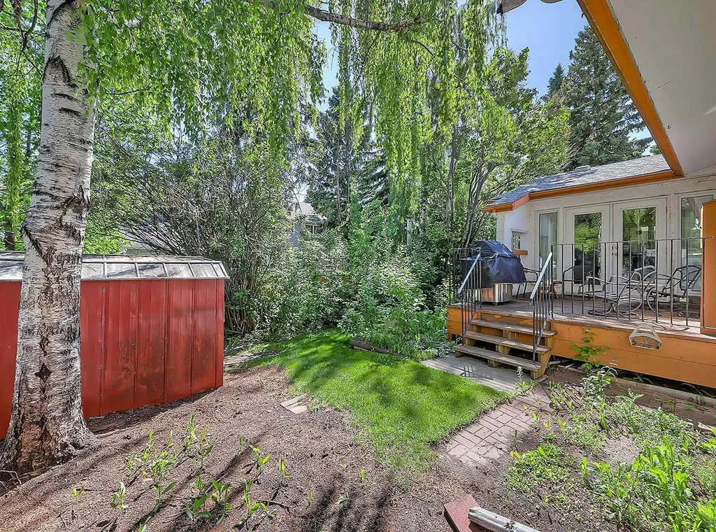 10915 Willowglen Place SE Calgary AB T2J 1R8