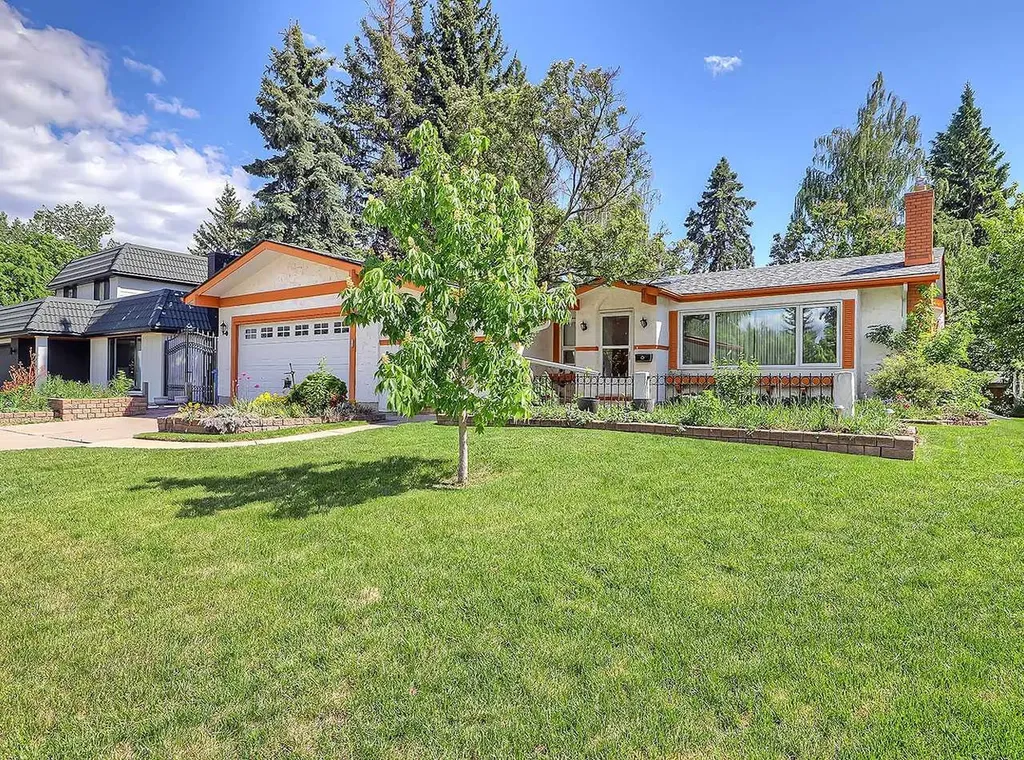 10915 Willowglen Place SE Calgary AB T2J 1R8