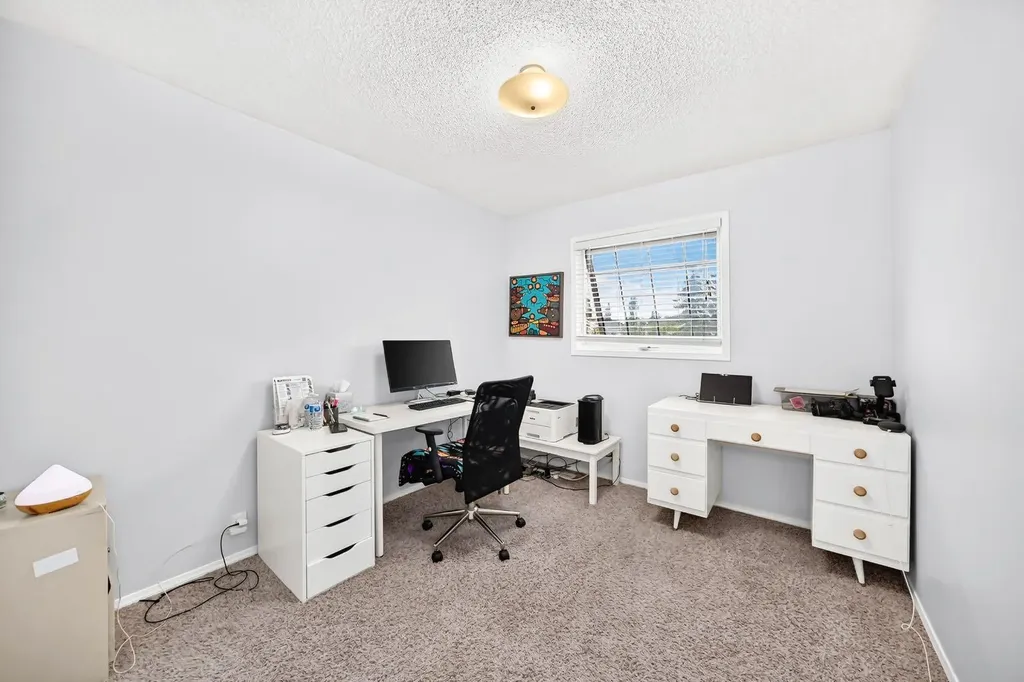 14954 Mt Mckenzie Drive SE Calgary AB T2Z 2L4