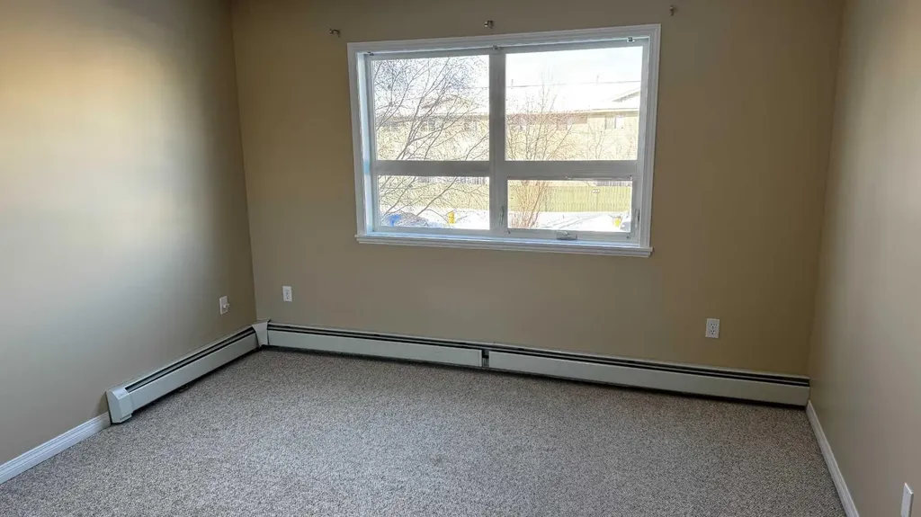 10402 111 Street Grande Prairie AB T8V 8G4