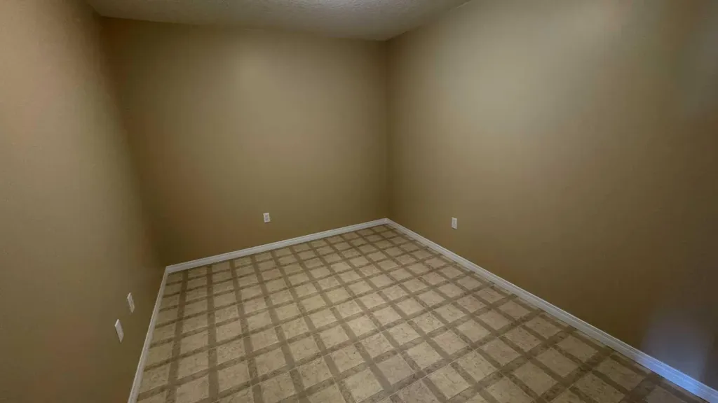 10402 111 Street Grande Prairie AB T8V 8G4