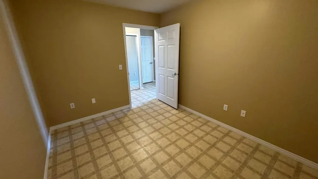 10402 111 Street Grande Prairie AB T8V 8G4