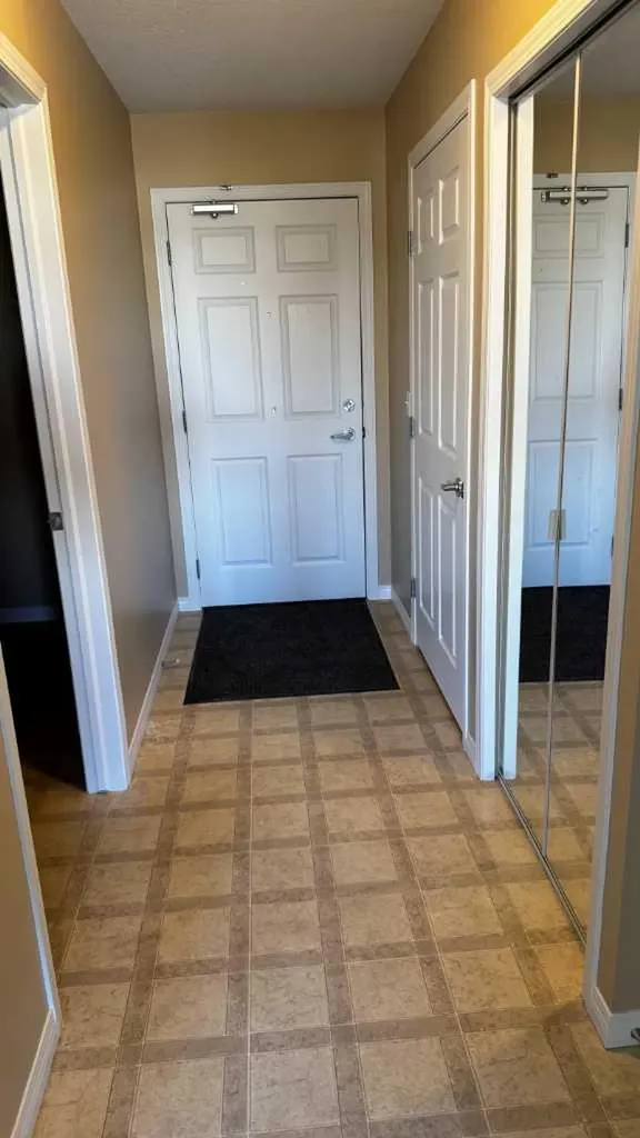 10402 111 Street Grande Prairie AB T8V 8G4