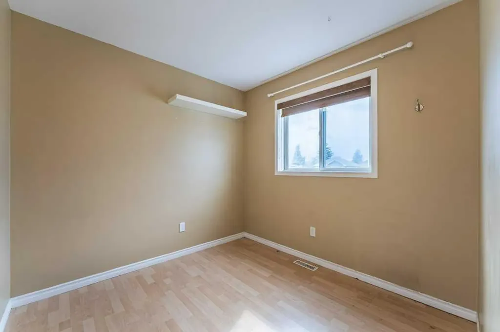 250 Mt Lorette Close SE Calgary AB T2Z 2L9